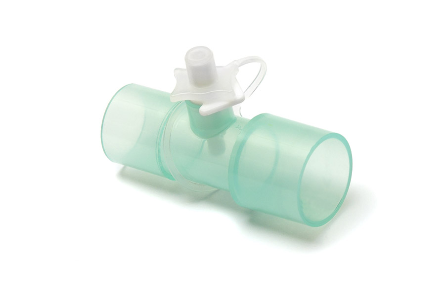 Raccord droit 22M-22F + buse MDI (aérosol doseur) opposée au patient