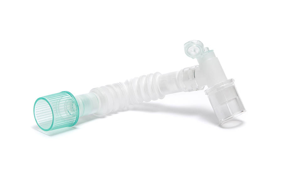 Catheter Mount Superset 22F - raccord patient coudé à rotule 22M/15F et orifice 7.6mm avec flip top cap, ≥70-150mm