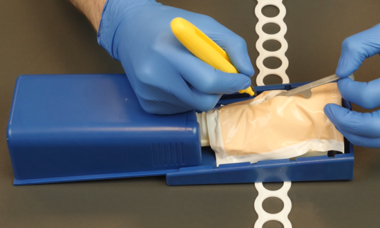 Démonstration du kit de Cricothyroïdotomie Chirurgicale Control-Cric™